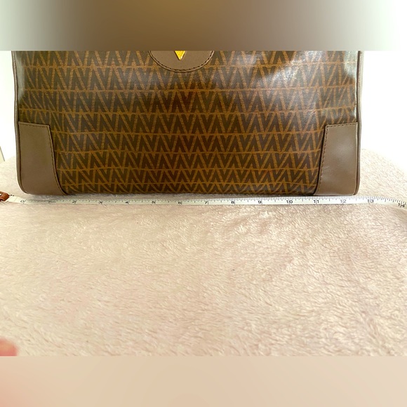 !!SOLD!! MARIO VALENTINO HANDBAG - Picture 14 of 15